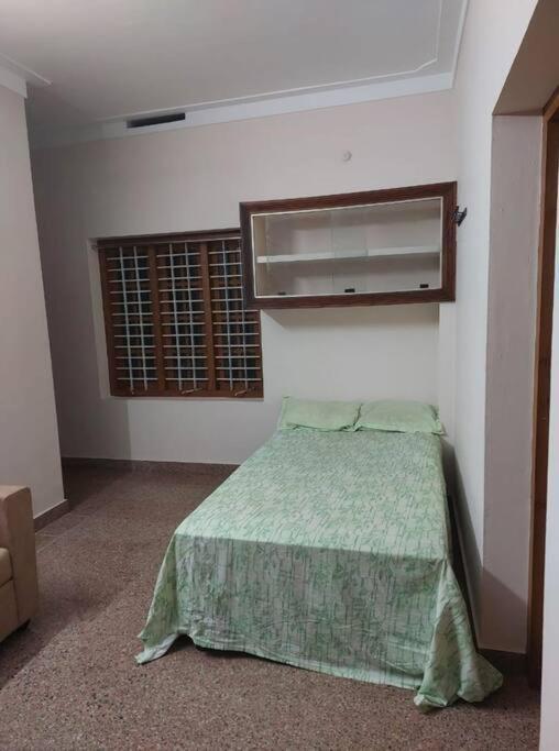 Home At Guruvayur 2 Ac Room,1 Single Bed,Kitchen Εξωτερικό φωτογραφία